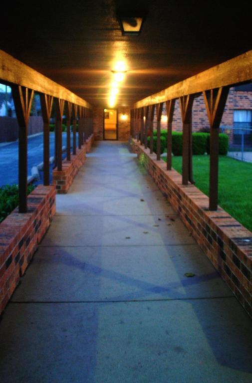 Homestyle Inn And Suites Springfield Exterior foto