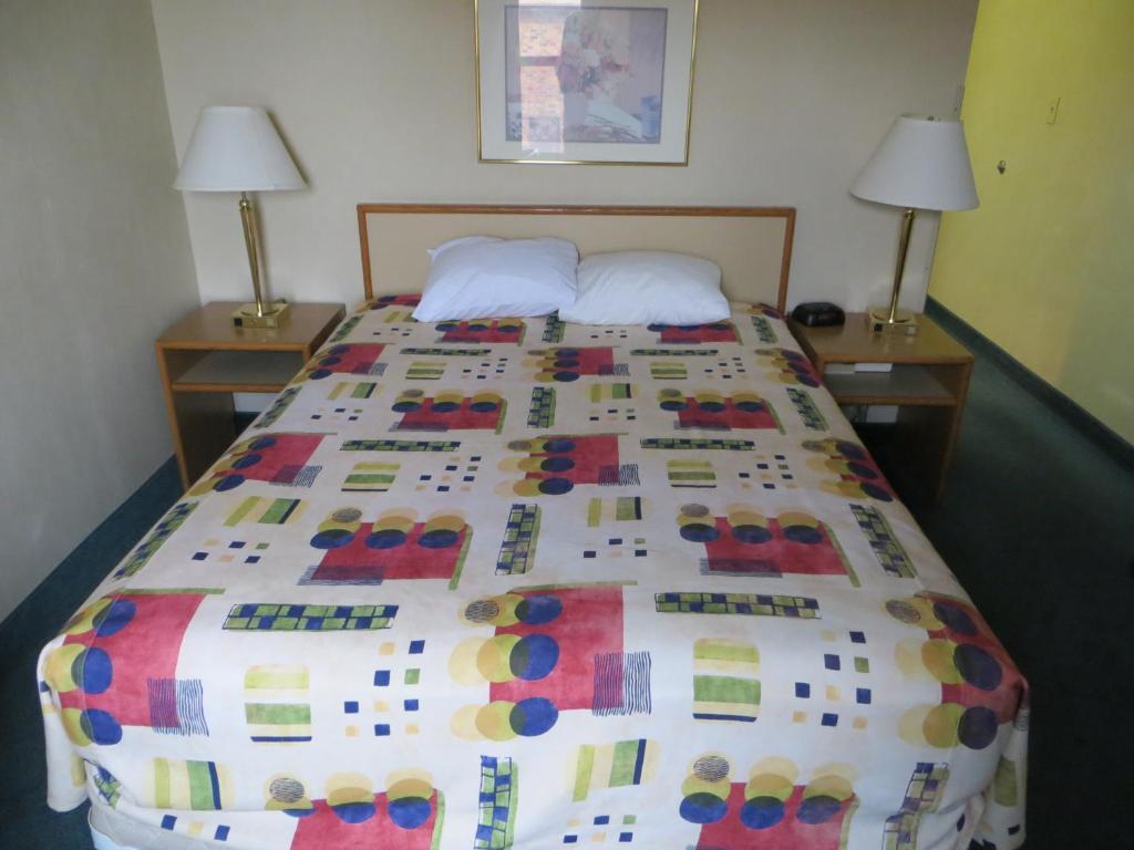 Homestyle Inn And Suites Springfield Habitación foto
